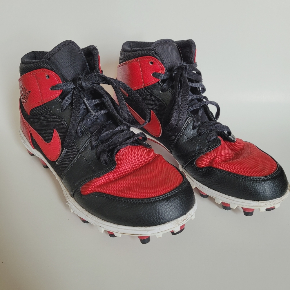 Air Jordan 1 TD Midcut Football Cleats - Picture 4 of 16